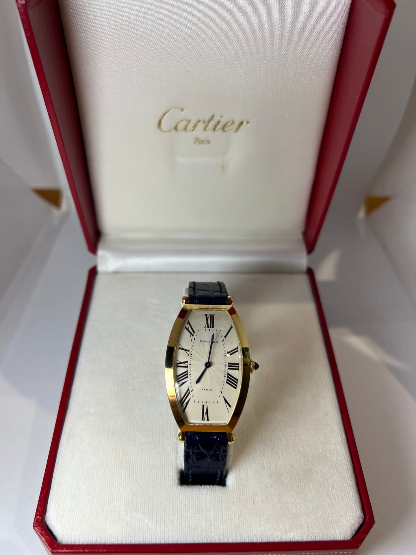 Cartier Tonneau "paris"